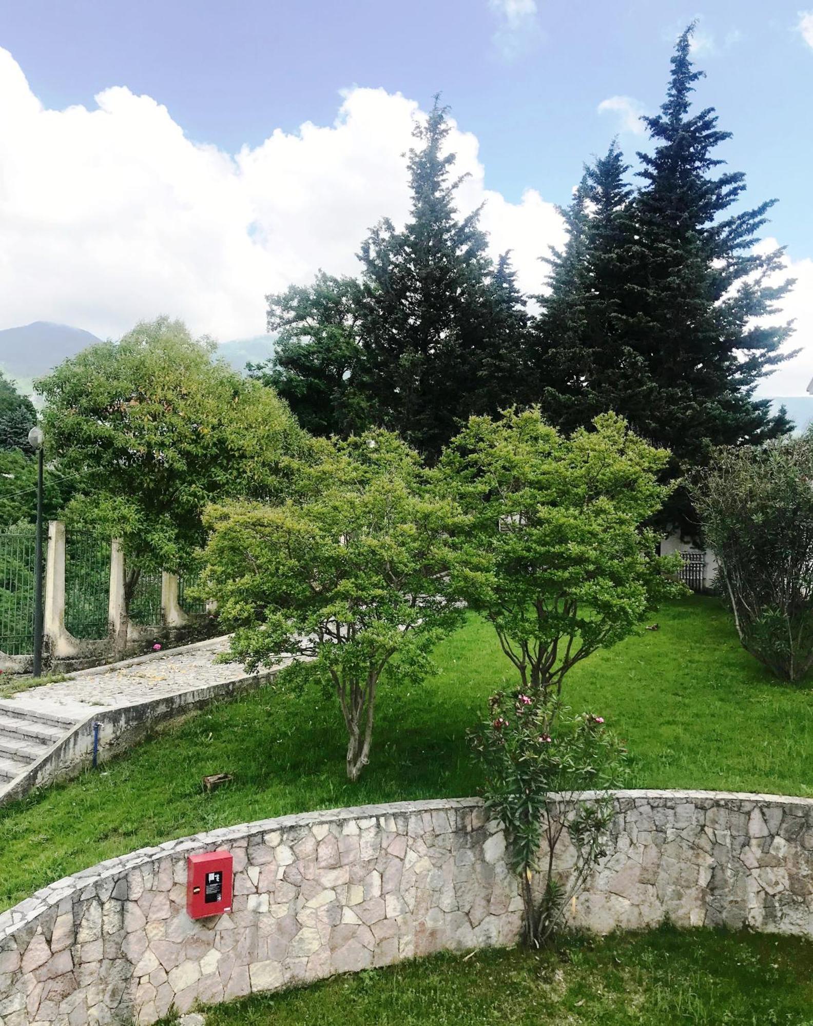 Chateau Linza Resort Tirana Exterior photo