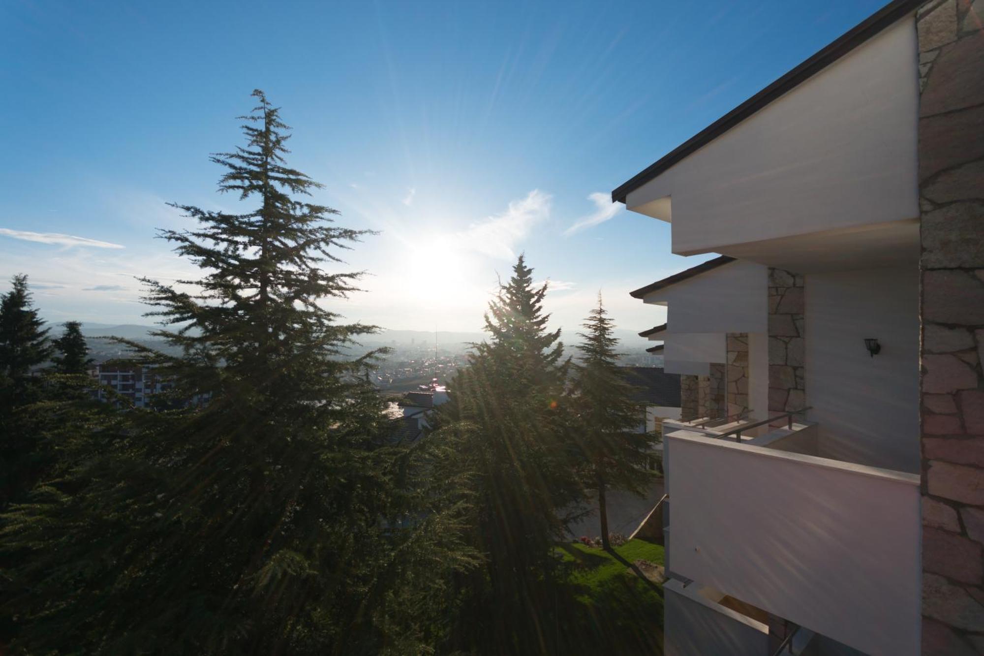 Chateau Linza Resort Tirana Exterior photo